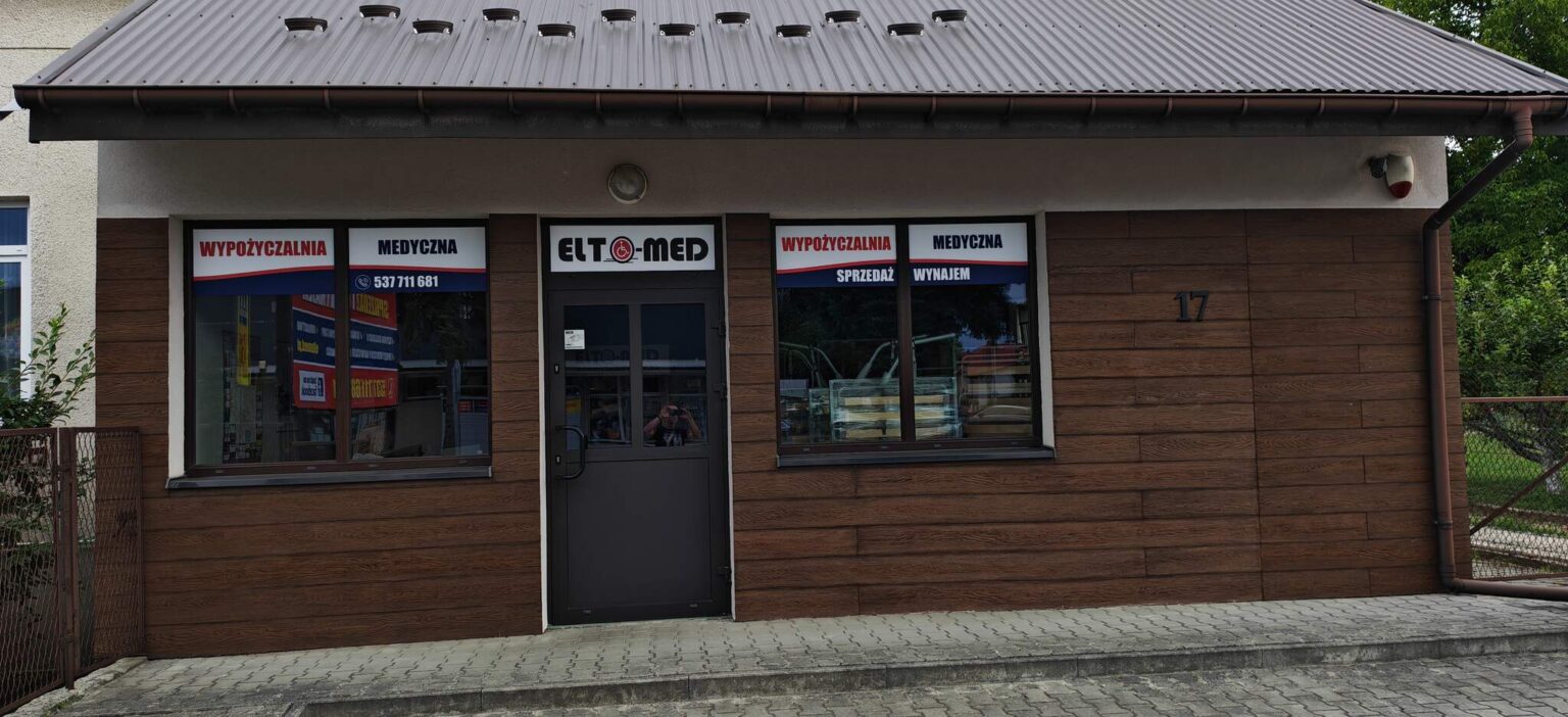 Wejście do wypożyczalni ELTO-MED przy ul. Pruchnickiej 17 w Jarosławiu